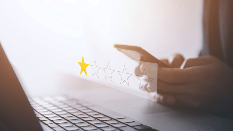 Person responding to a negative review